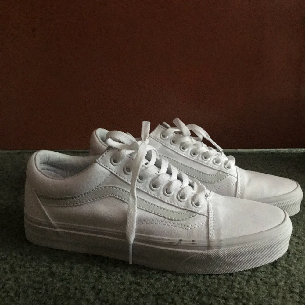 Old Skool white vans